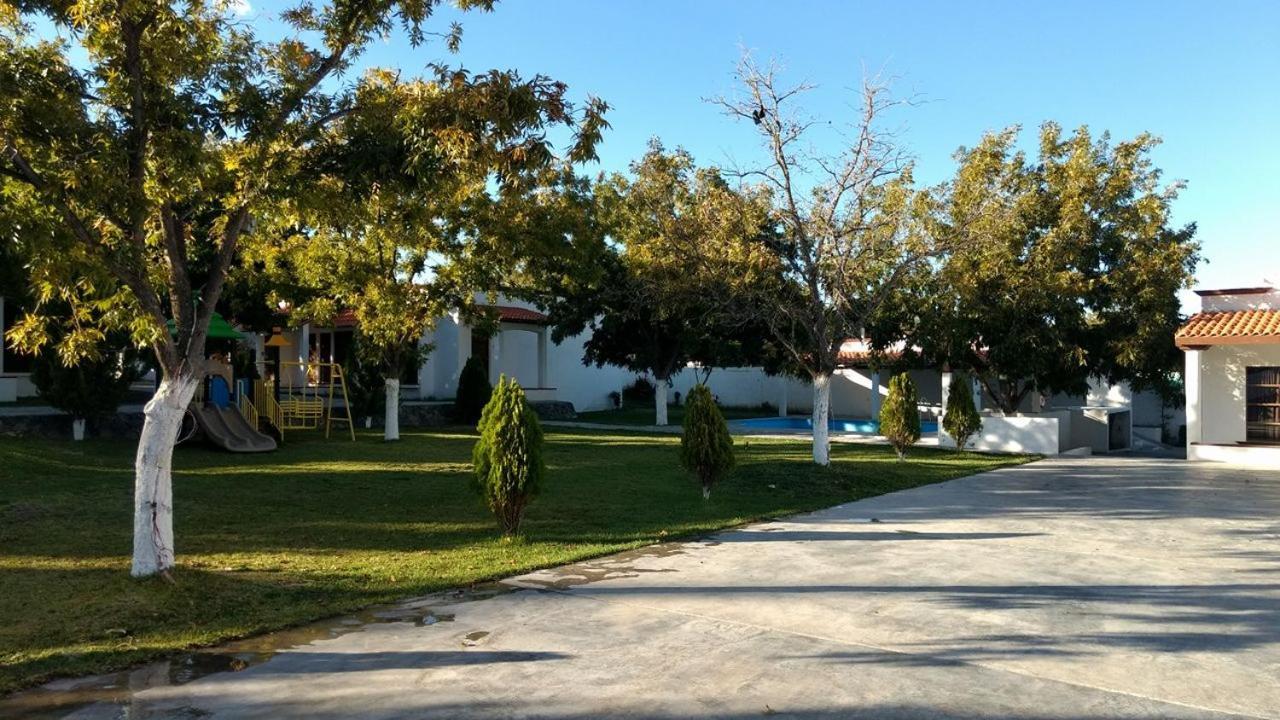 La Ilusion Hotel Campestre Y Balneario Parras de la Fuente Exterior photo