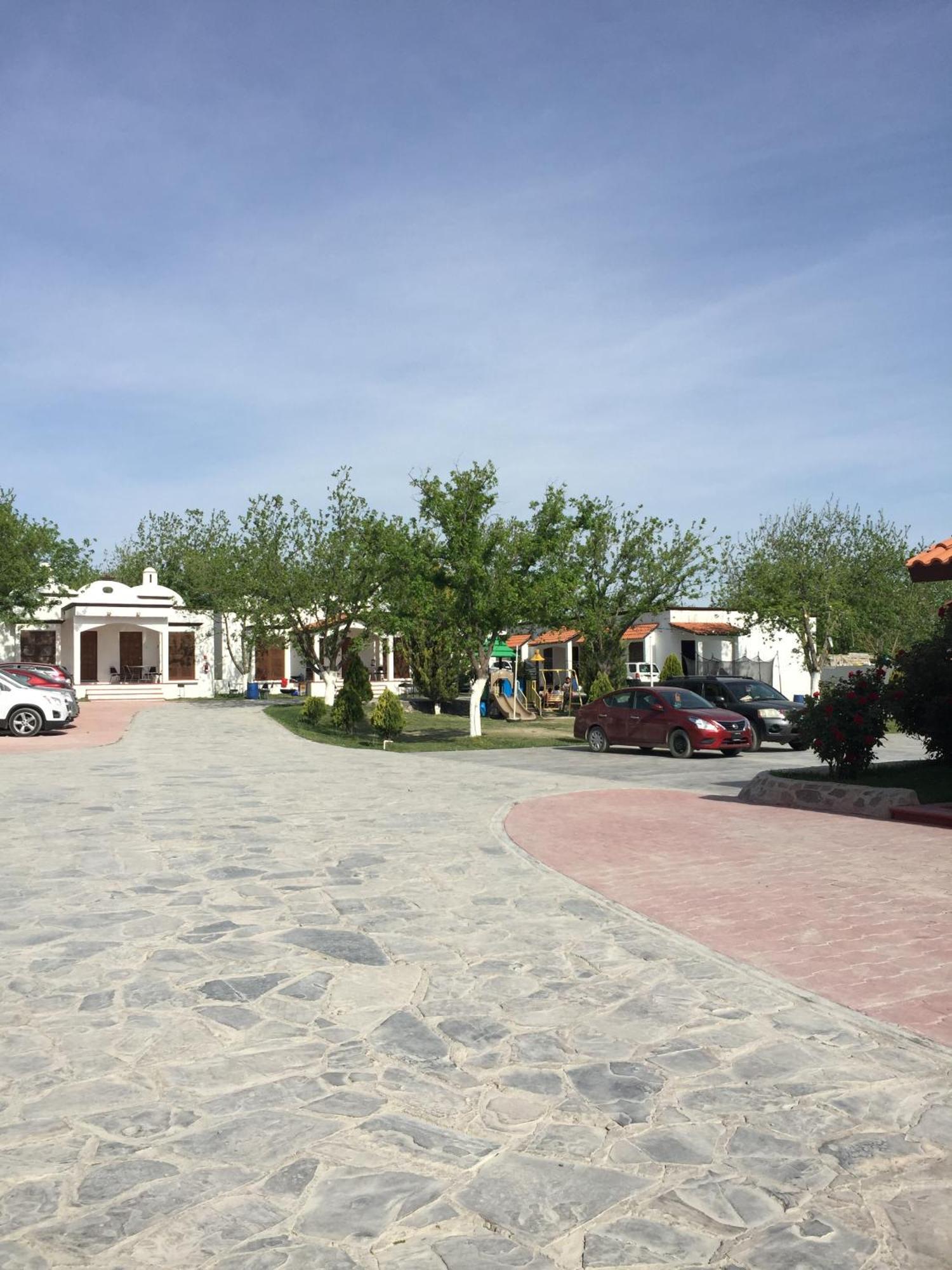 La Ilusion Hotel Campestre Y Balneario Parras de la Fuente Exterior photo