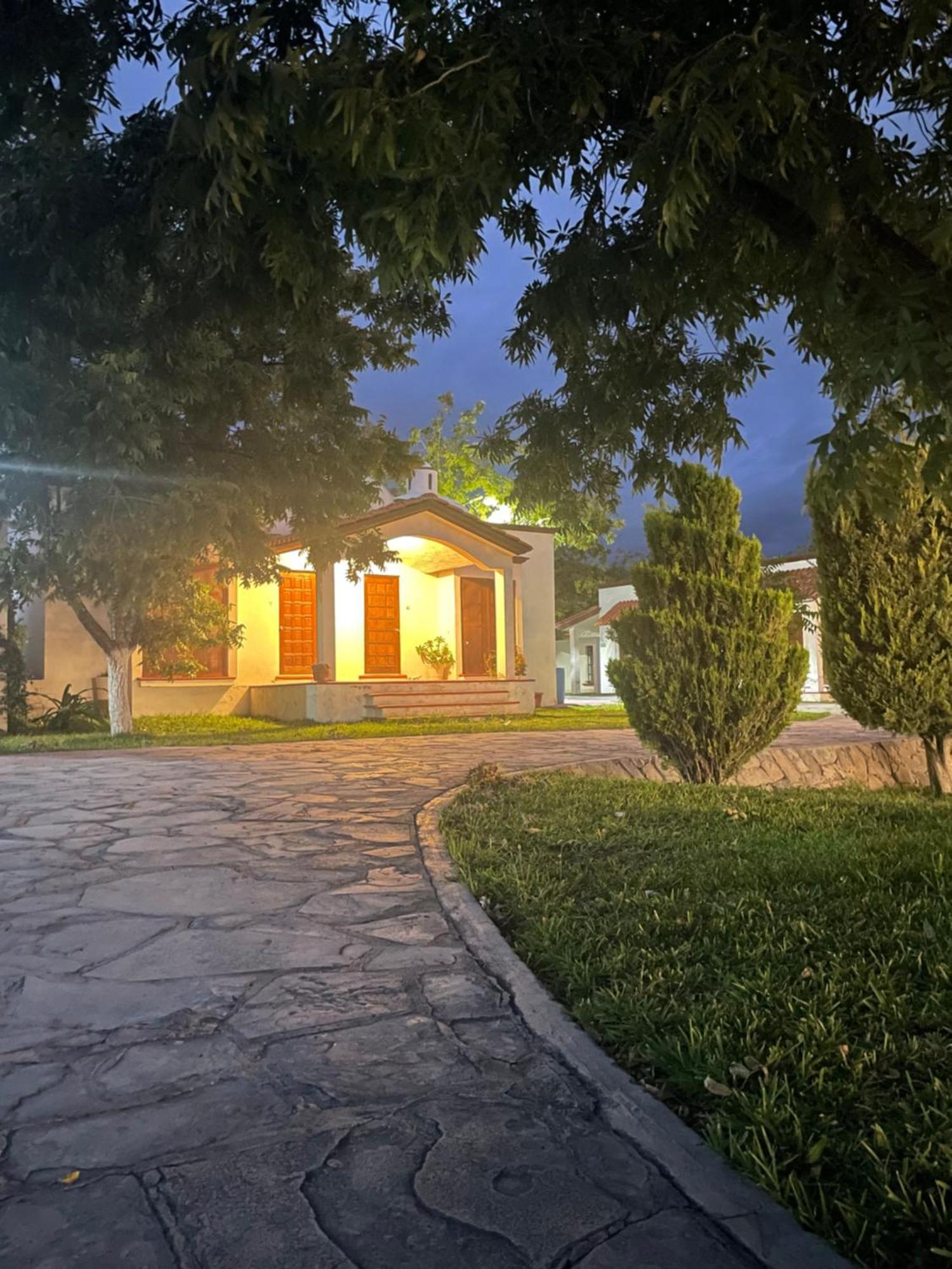 La Ilusion Hotel Campestre Y Balneario Parras de la Fuente Exterior photo