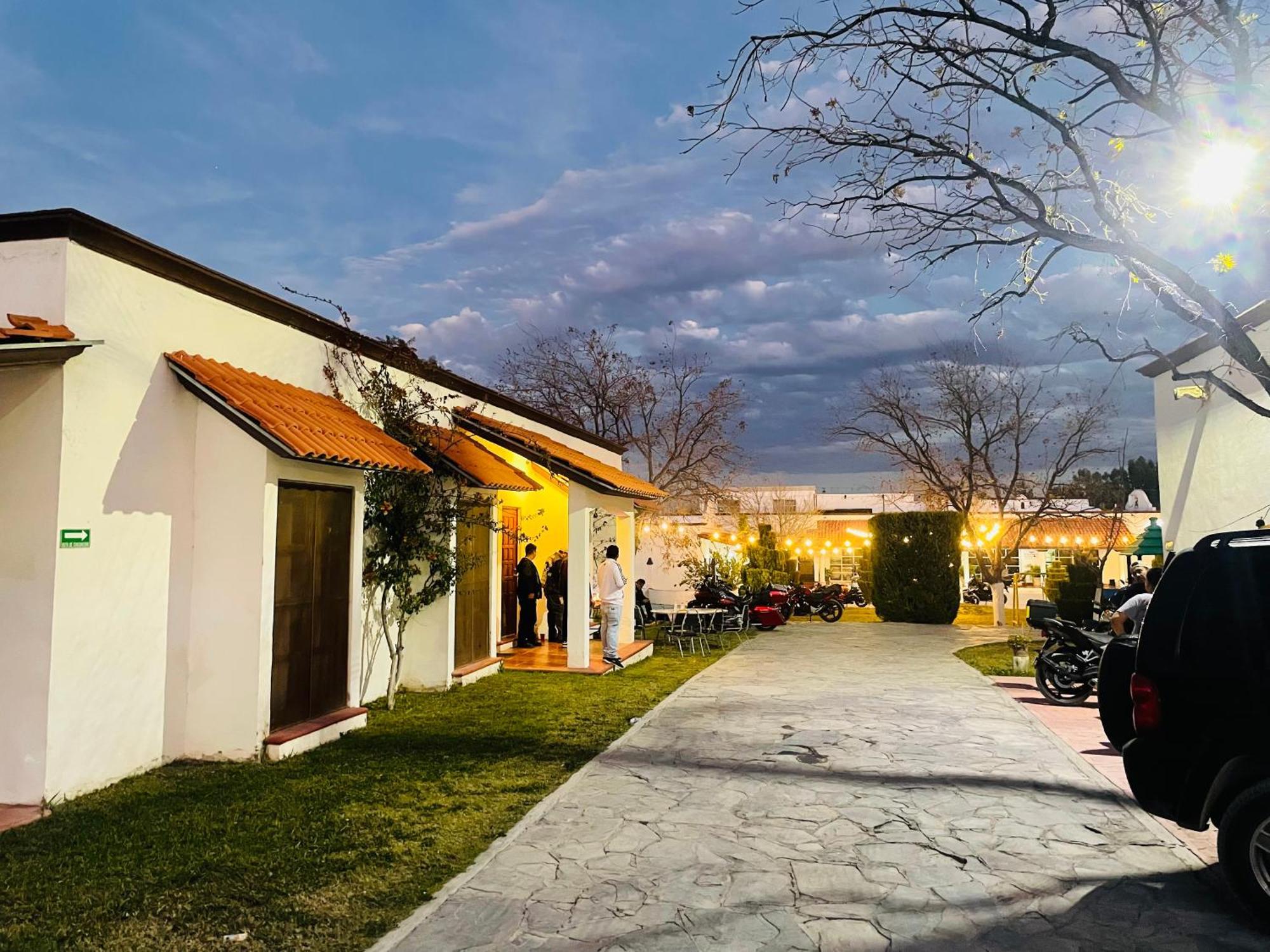 La Ilusion Hotel Campestre Y Balneario Parras de la Fuente Exterior photo